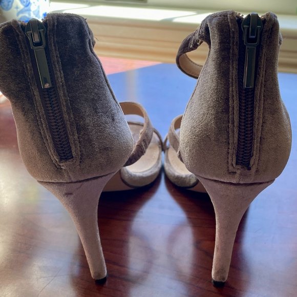 Steve Madden Velvet Strap Stiletto Heels - Size 8.5 - Picture 2 of 7